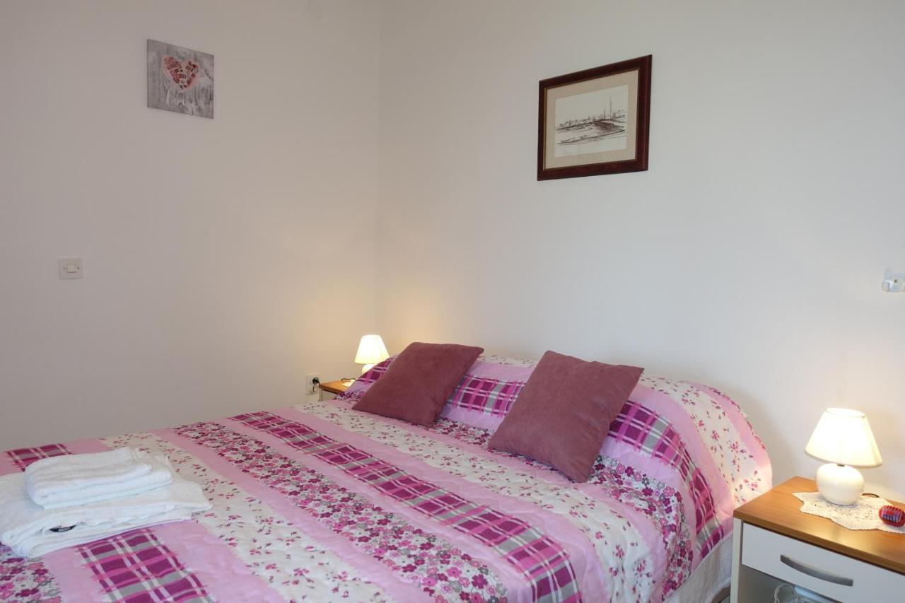 Apartments And Rooms With Parking Space Nin, Zadar - 5805 Exterior foto